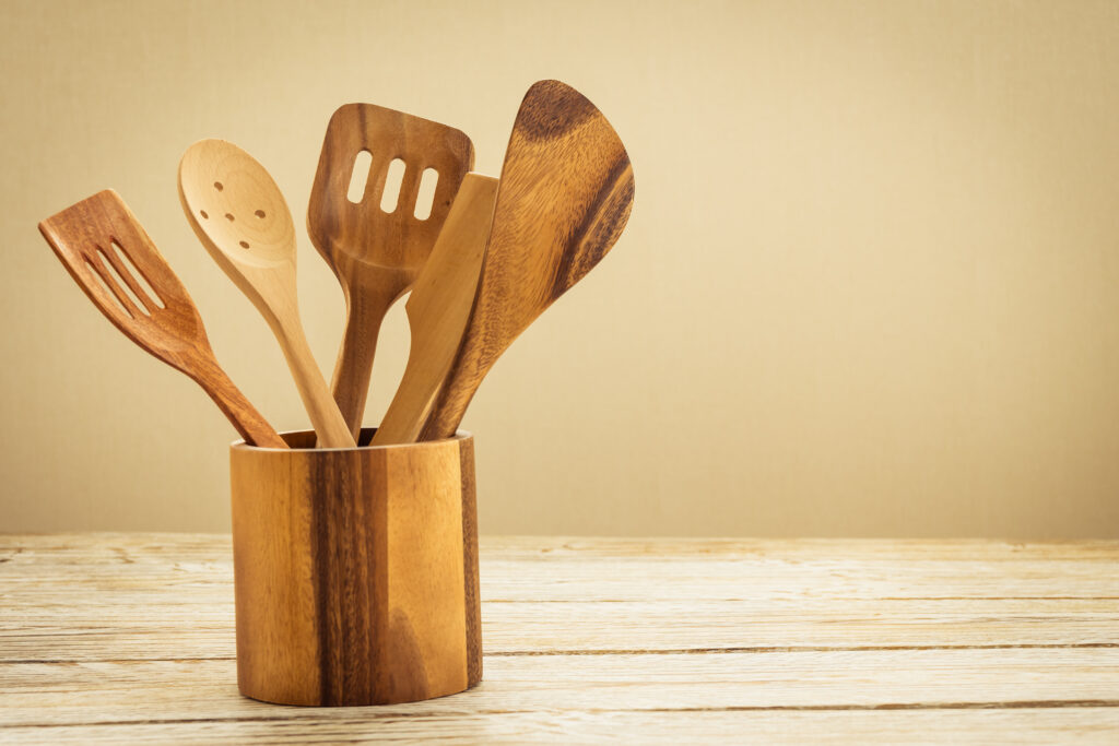 10 Best Wooden Cooking Utensils of 2024 | Go Home Gadgets